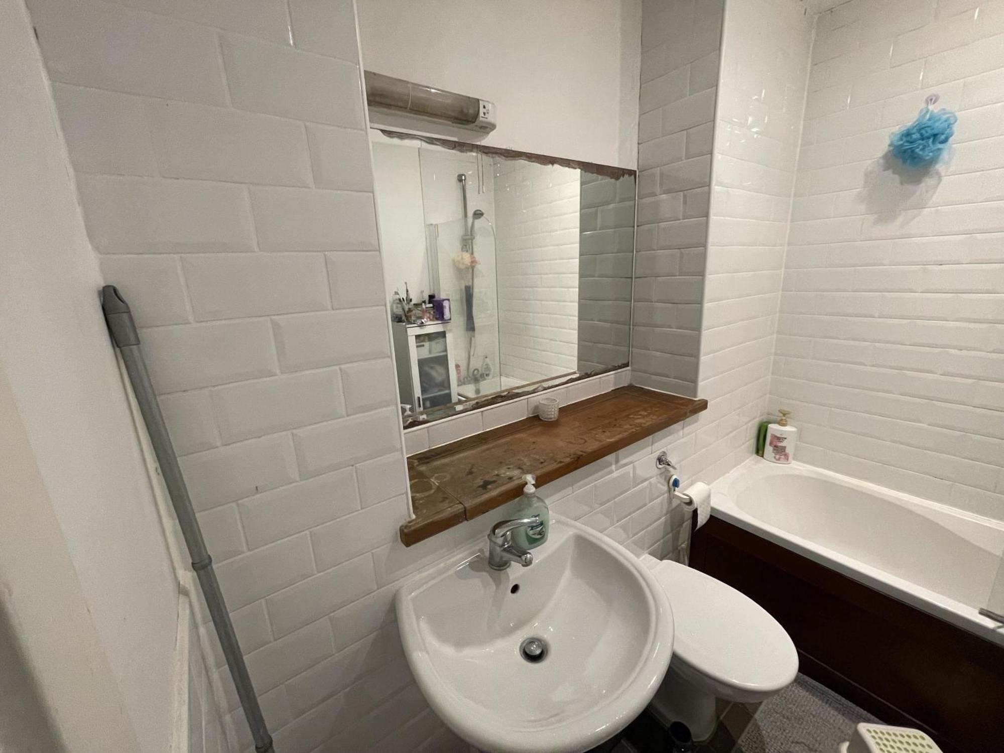 Escape - 2 Bedroom Apartment *
