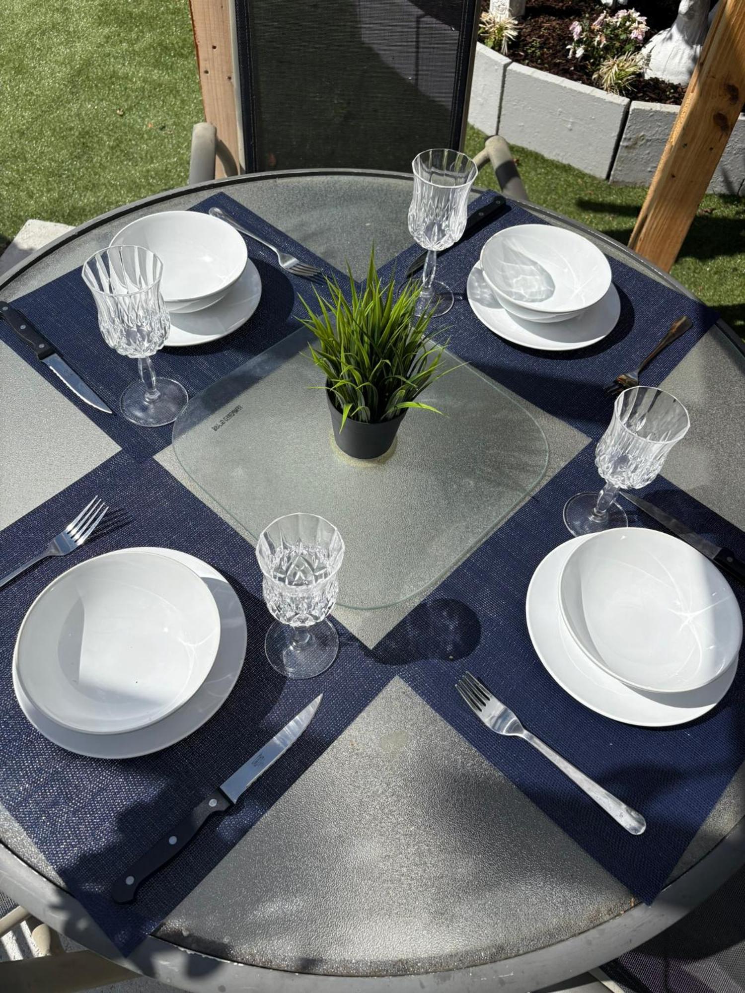 Guest house Superb Triple Near Airport - 4 *