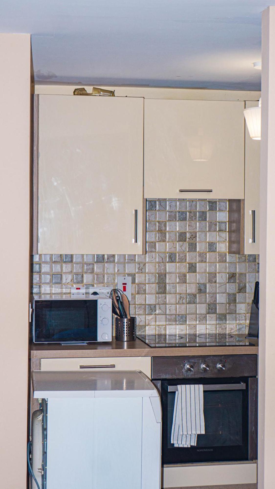 Cosy Flat Off Centre * Dublin