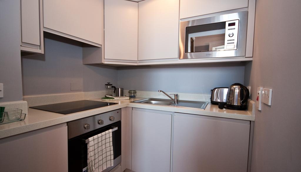 Apartment & *