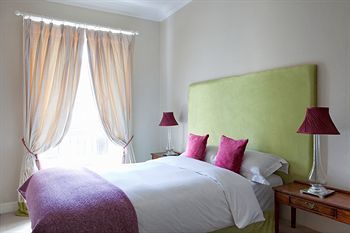 Townhouse On The Hotel