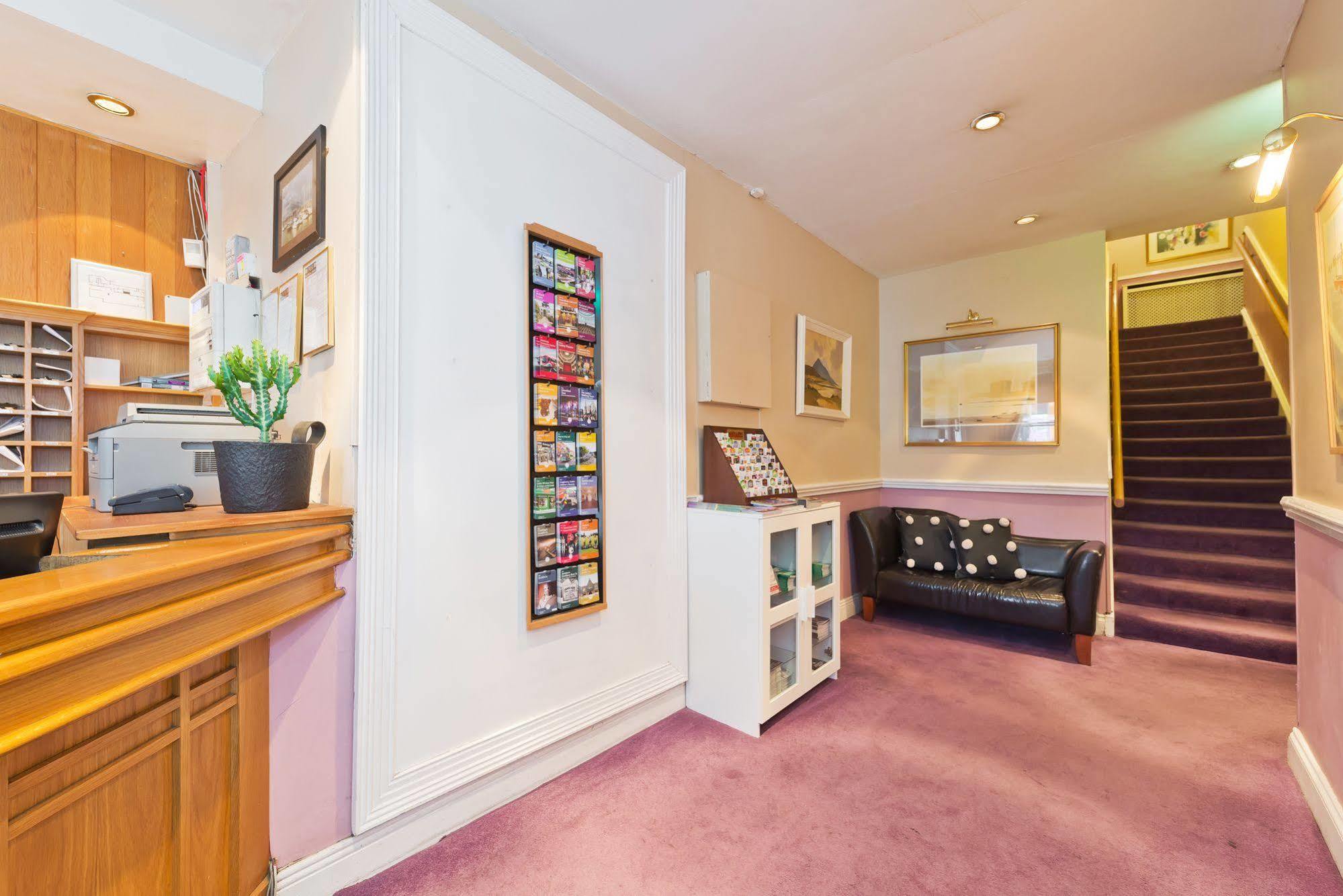 Temple Bar Townhouse Hotel 2*