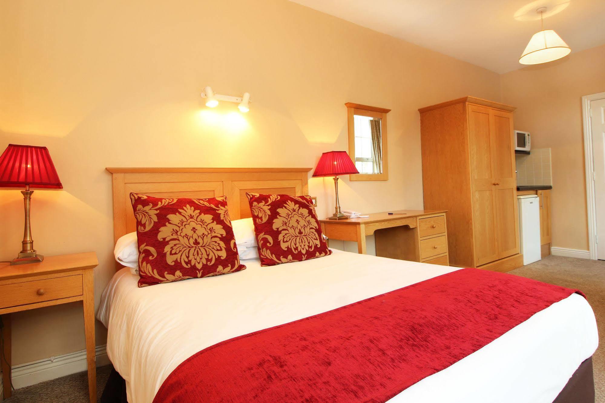 Latchfords Self Catering Apartment *