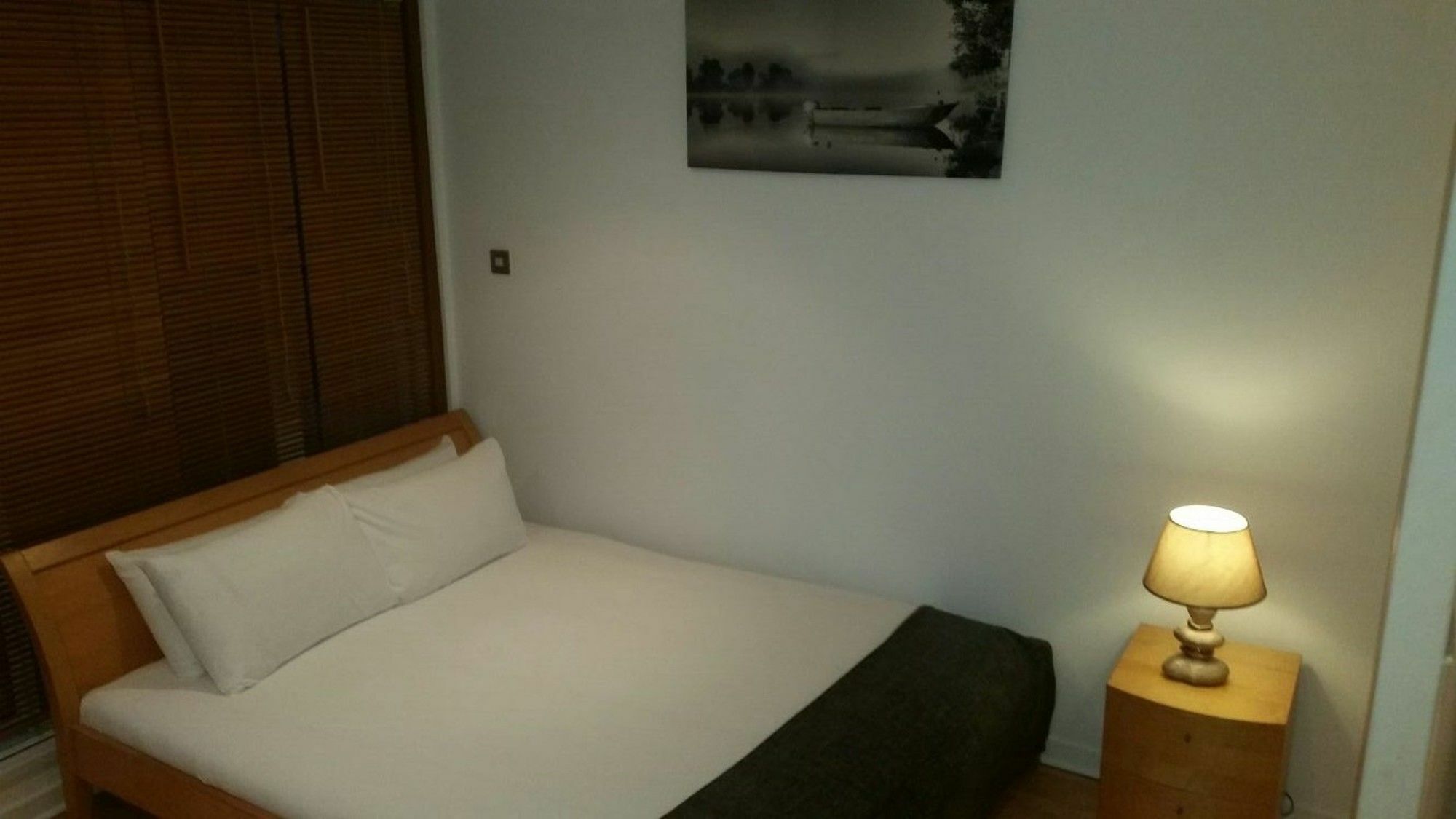 Metrostays - Stephen's 7-3 *