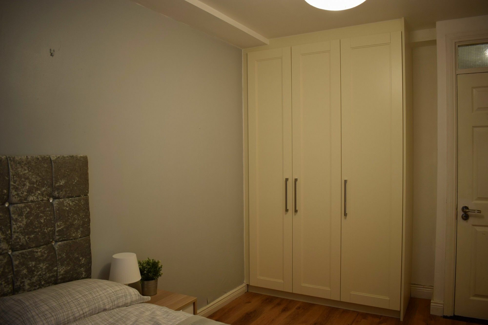 Modern One Bedroom Flat In Apartment Dublin