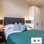 Wishie Homes- Family Apt Near Luas