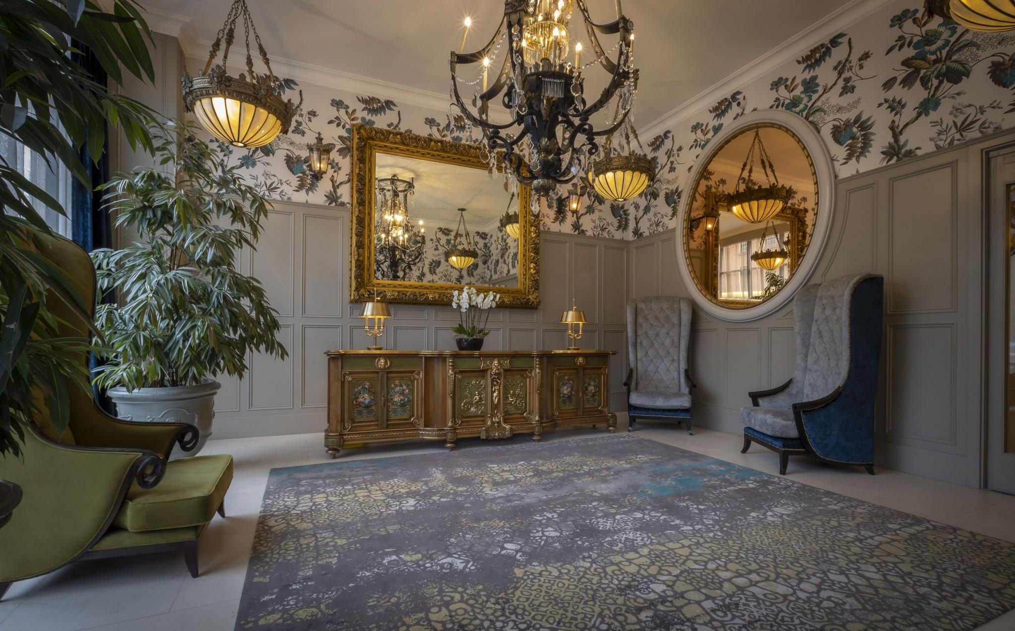 Hotel The Trinity 4*