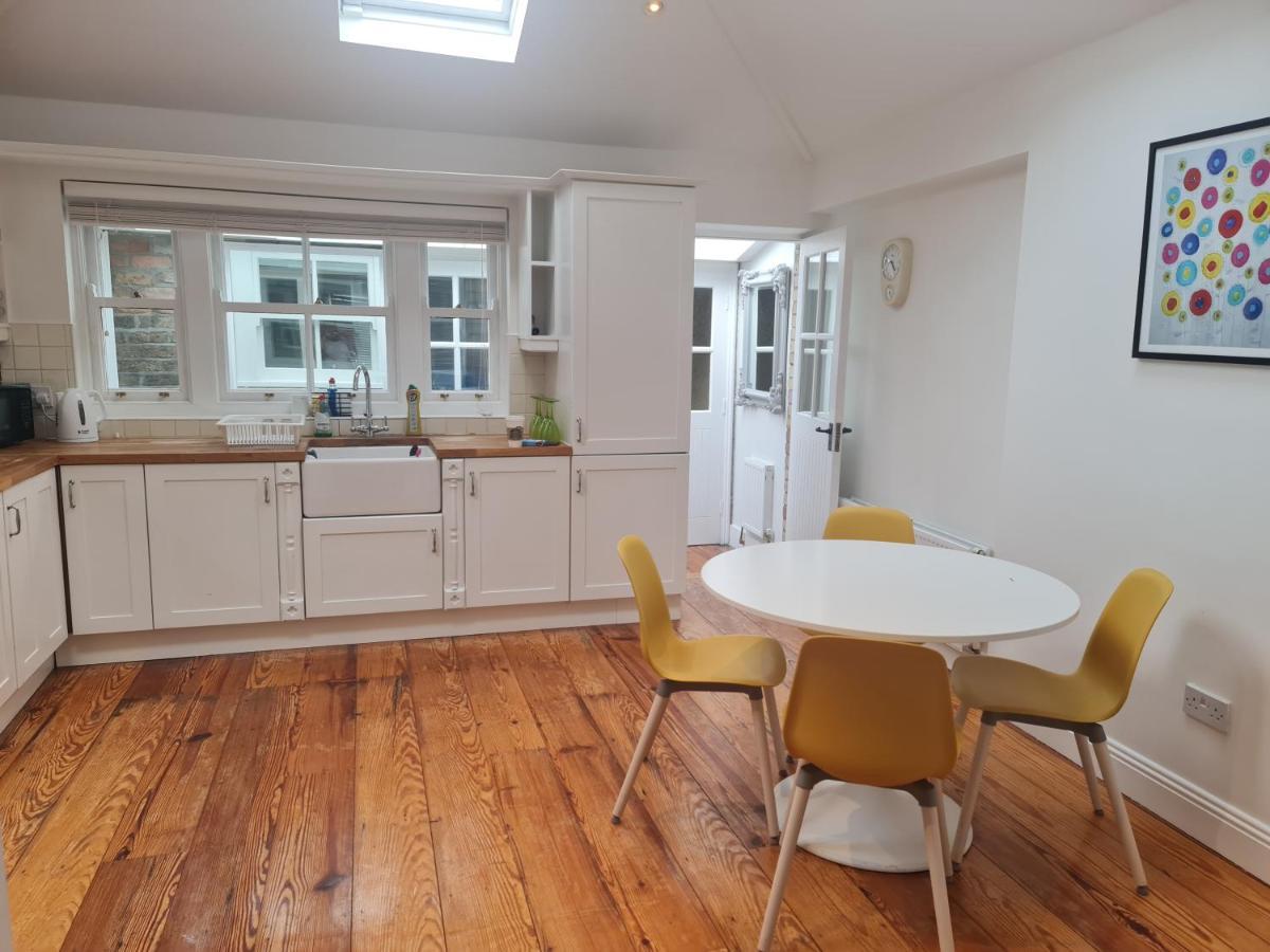 Holiday home Shelbourne