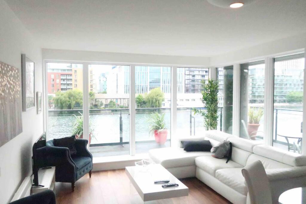 Apartment Waterfront Luxury