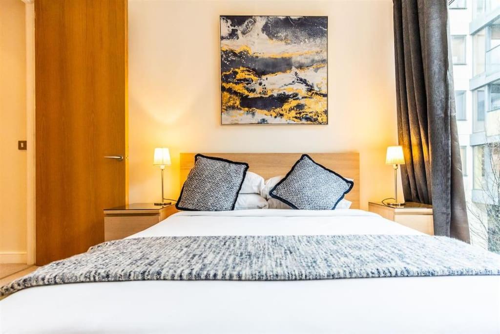 Grand Canal 2 Bedroom Flat