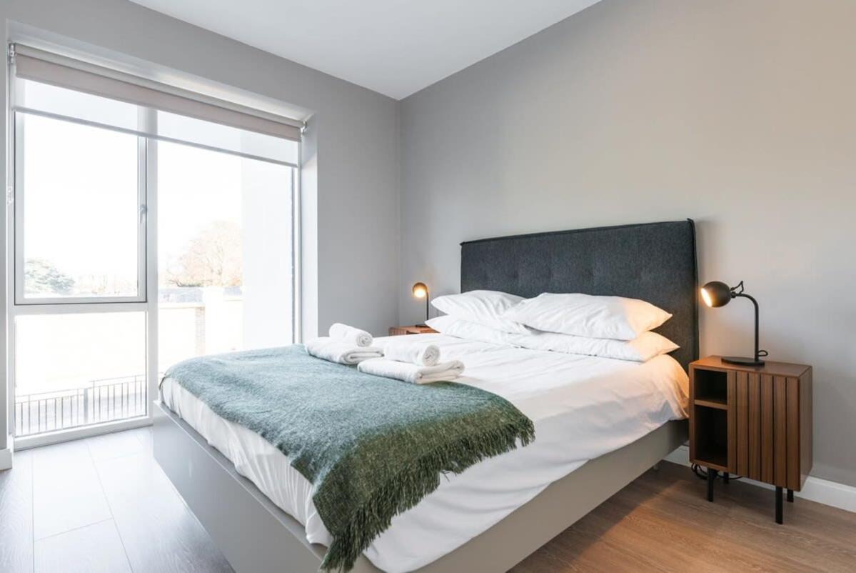 Woodward Square One By At Apartment *