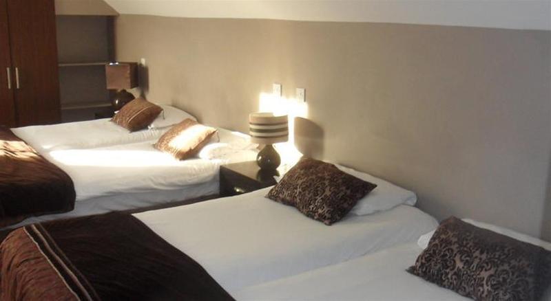 Leeson Downtown Hotel 2*