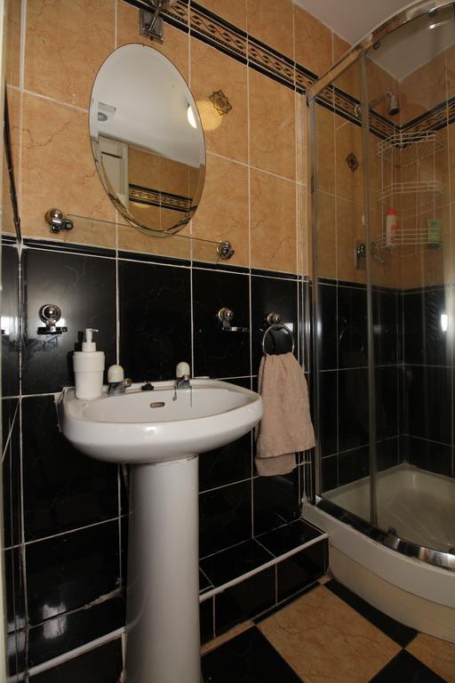 Harcourt Central Self Catering
