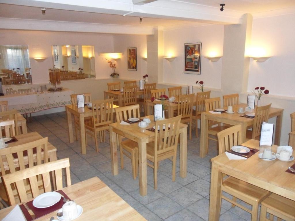 Leeson Downtown Hotel 2*