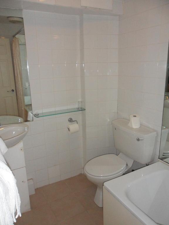 Leeson Downtown Hotel 2*