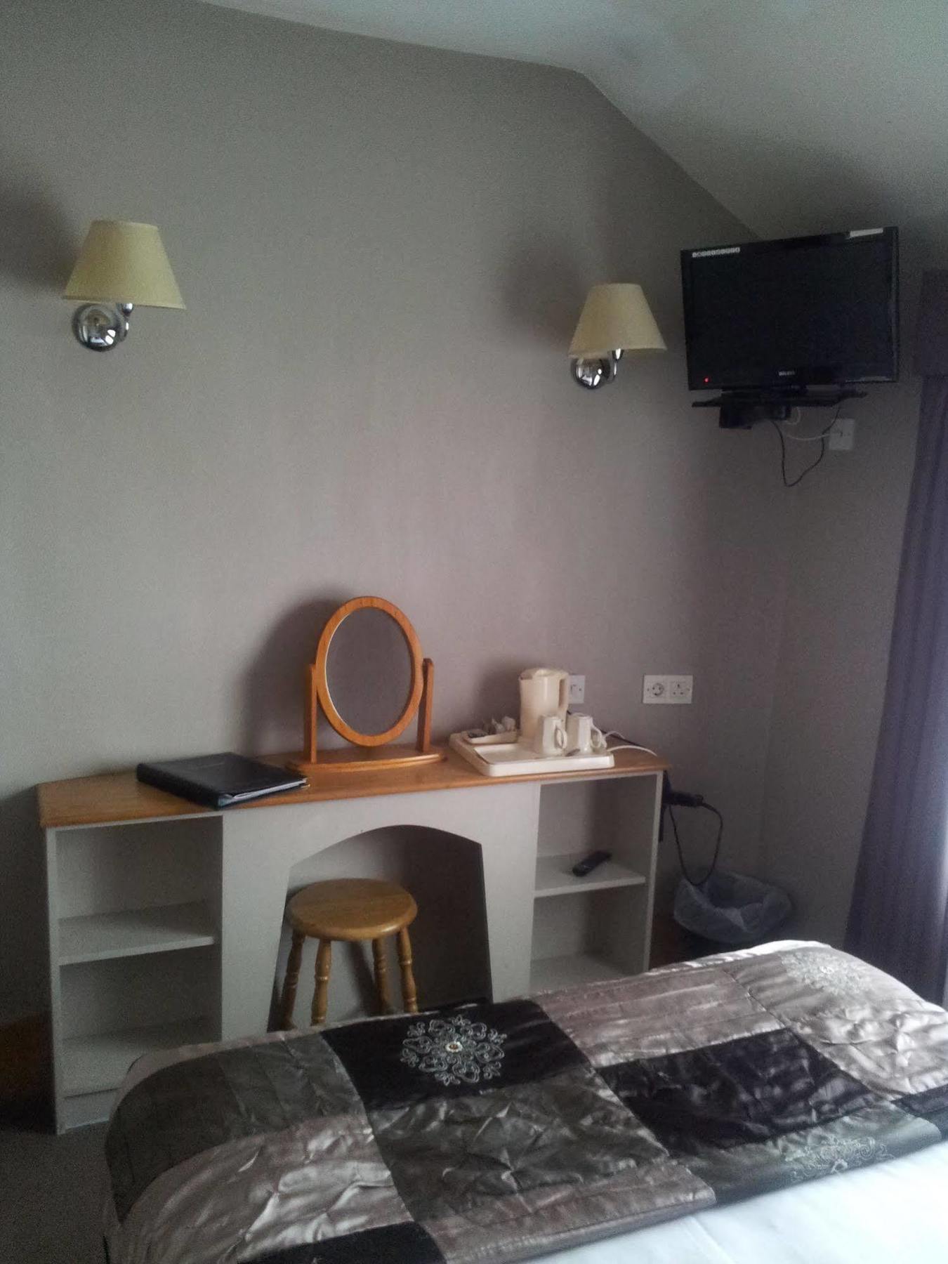 Leeson Downtown Hotel 2*