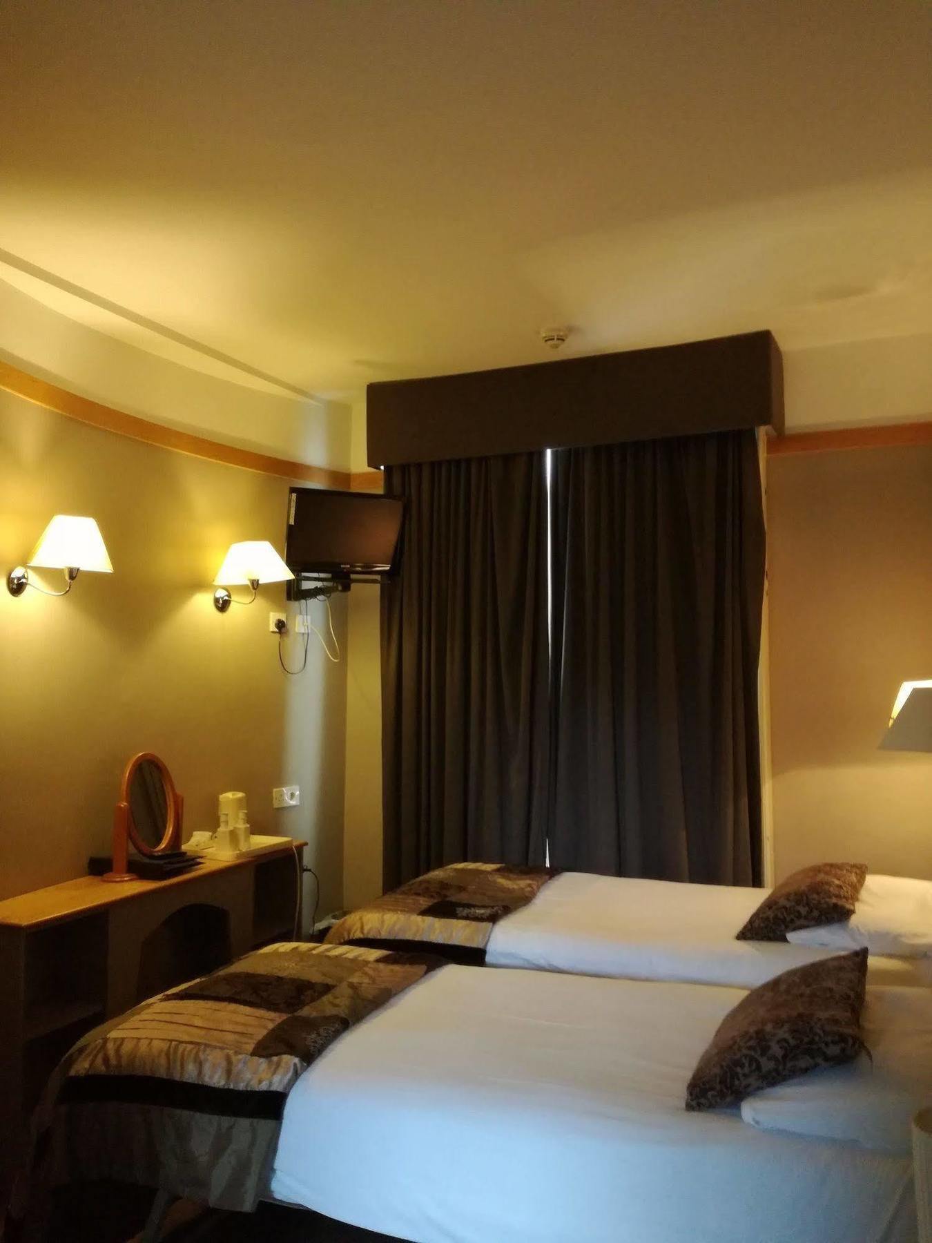 Hotel Leeson Downtown